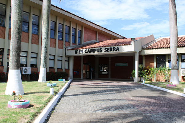 escola ifes serra